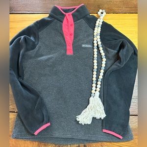 Women’s Small Columbia Fleece Pullover in Gray and Pink